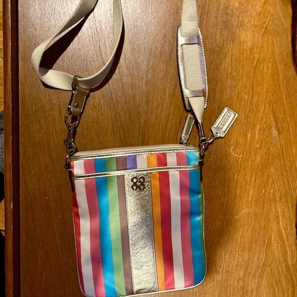 Coach Legacy Stripe Crossbody Bag Satin Canvas & Gold Leather-great condition - Picture 3 of 6